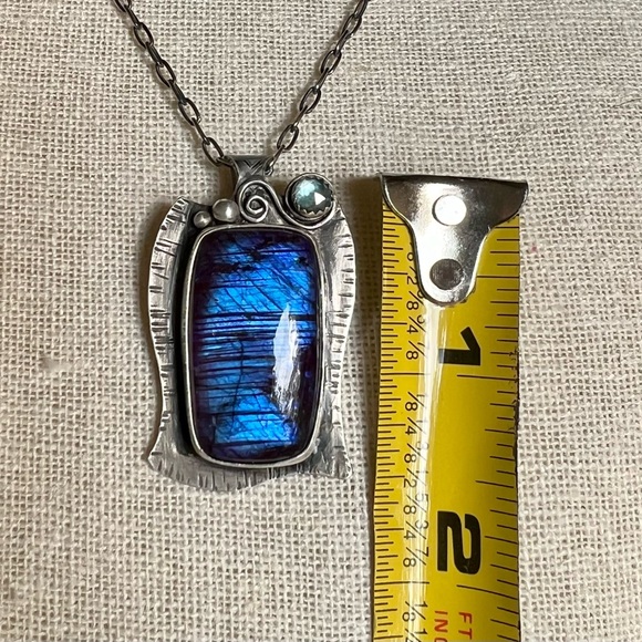 Purple and Blue Labradorite Pendant with Blue Topaz Accent - Picture 8 of 10